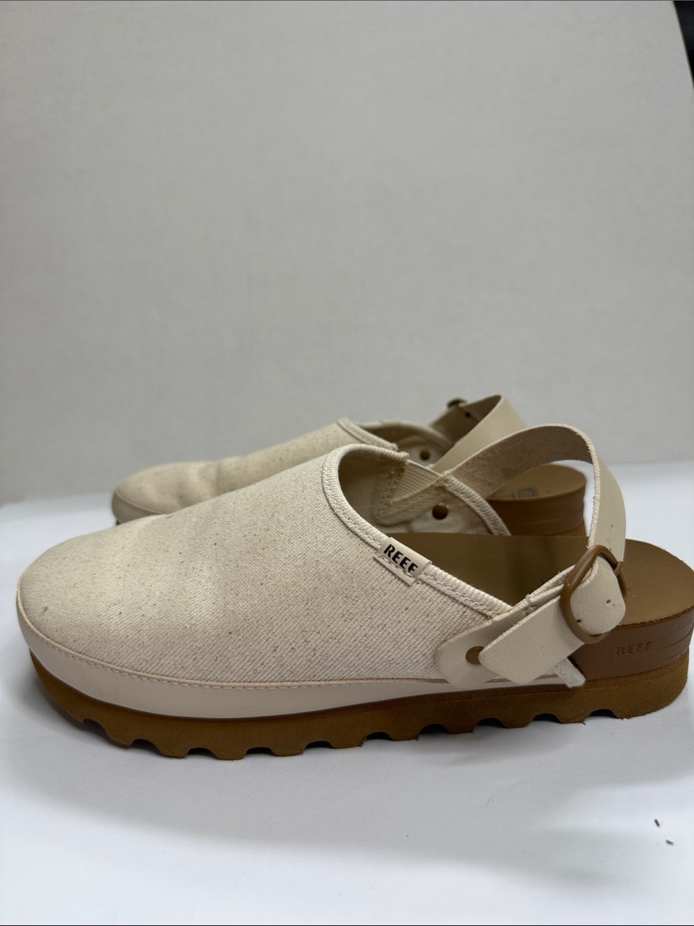 Reef Canvas Slip On Clogs Platform with Back Strap Cream Tan size 9 - Picture 4 of 8